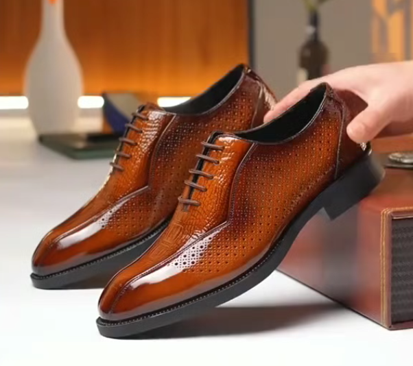 Pointed toe casual men's leather shoes