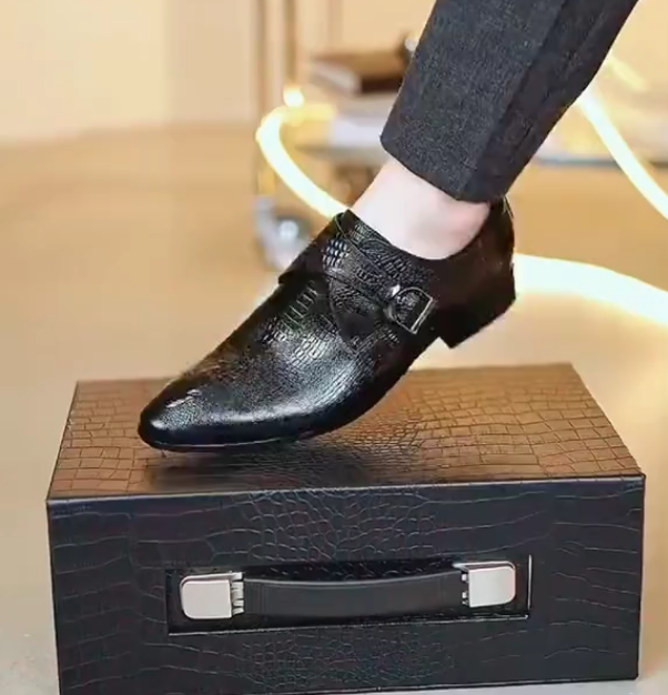 Men's classic versatile casual leather shoes