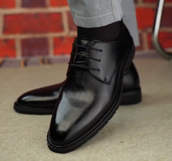 Men's classic leather shoes