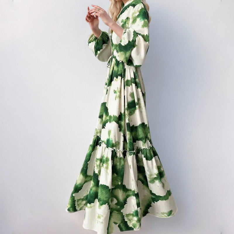 Women's fashionable and unique printed dress