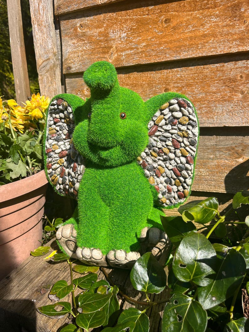 Flocked Artificial Grass Elephant Garden Decoration