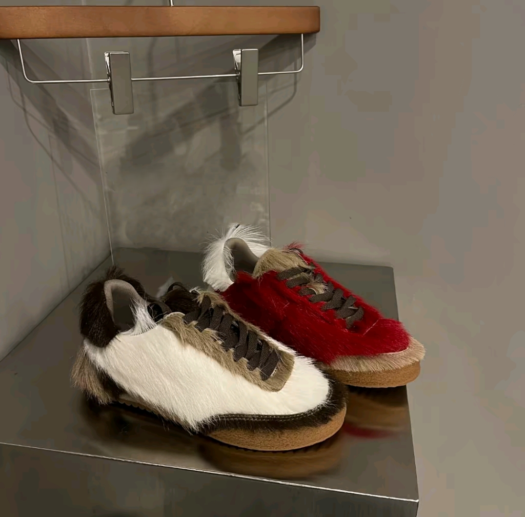 Women's Horse Year Color-blocked Horse Hair Casual Shoes