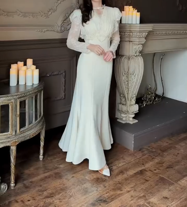 Women's high-end lace-sleeved dress