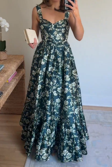 Women's sleeveless tie-waist slim dress